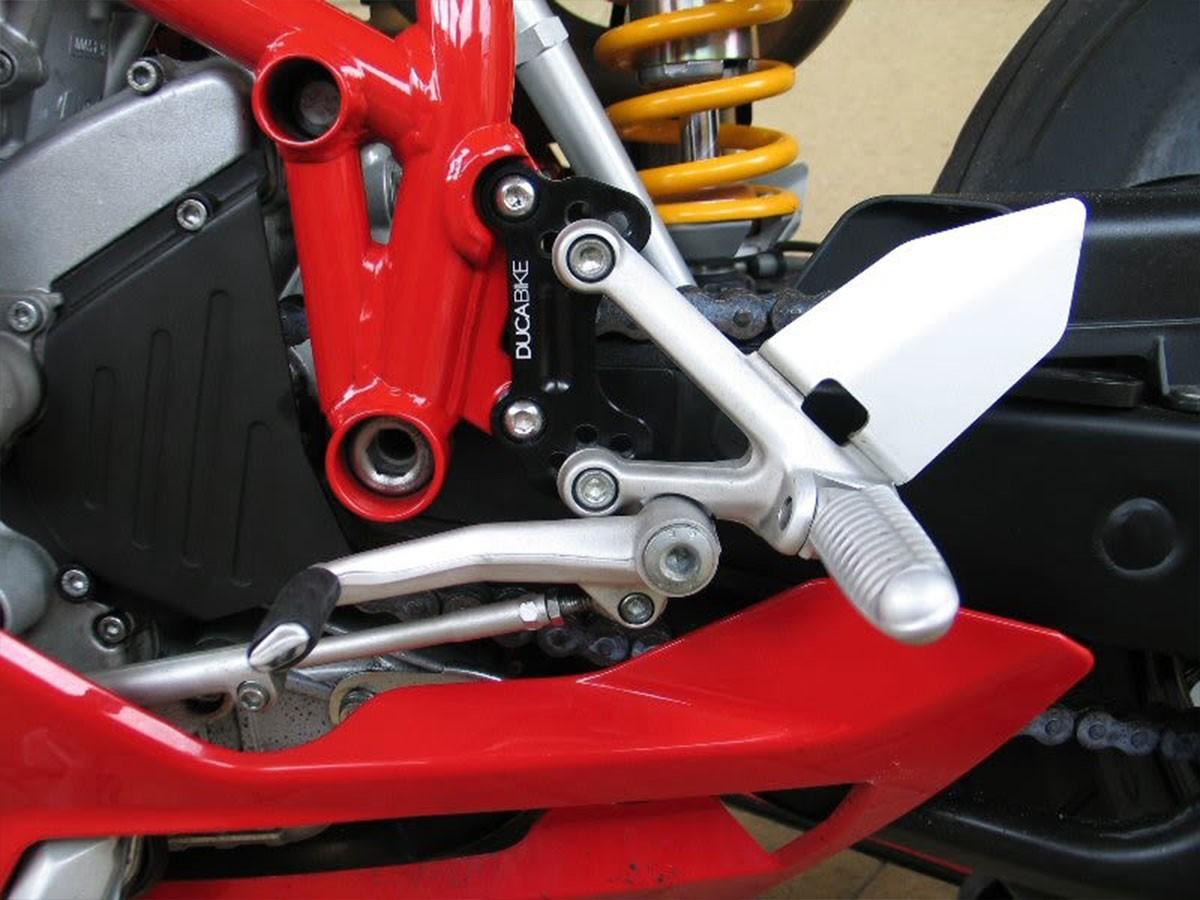 PAP02D - ADJUSTABLE REAR SETS SUPPORTS 749 - 999