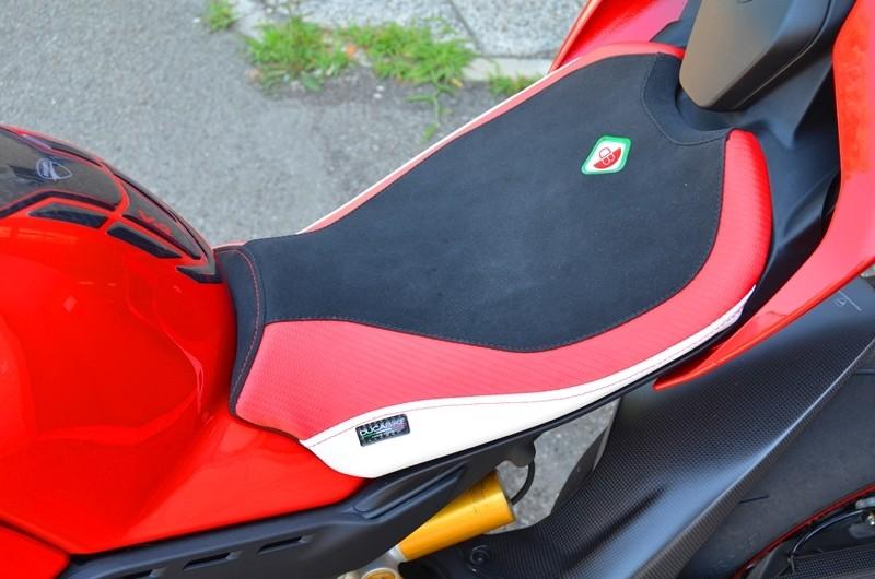 CSV401 - PANIGALE V4 SEAT COVER RIDER