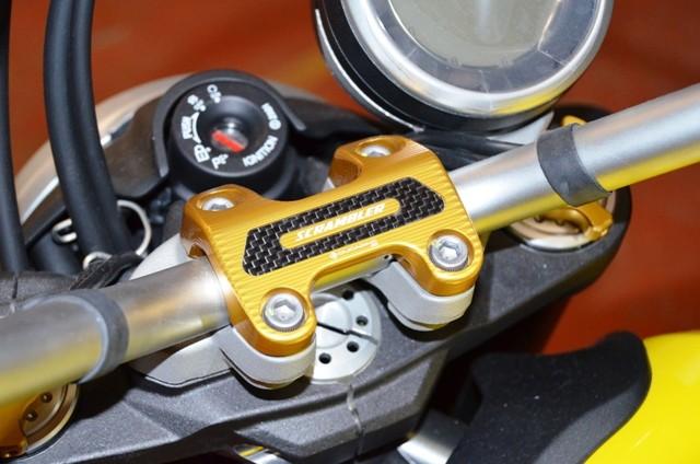 BM08 - HANDLEBAR CLAMP SCRAMBLER