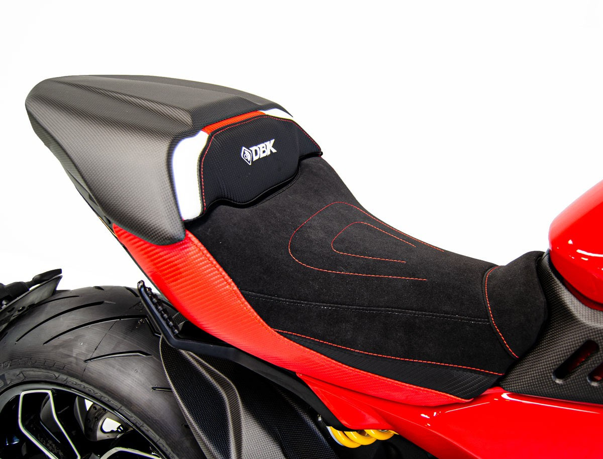CRB74O Diavel V4 Matt Carbon Passenger Seat Cover