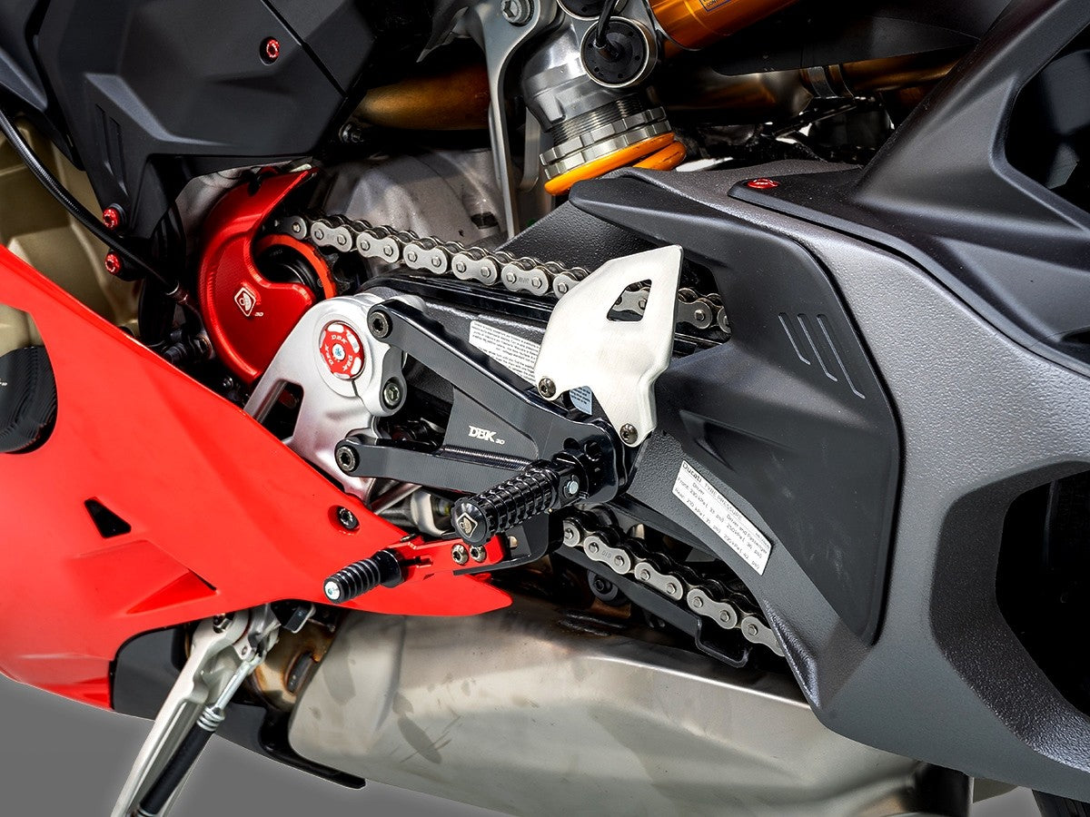 PRV402 – PANIGALE V4 MY25 ADJUSTABLE SBK REARSETS