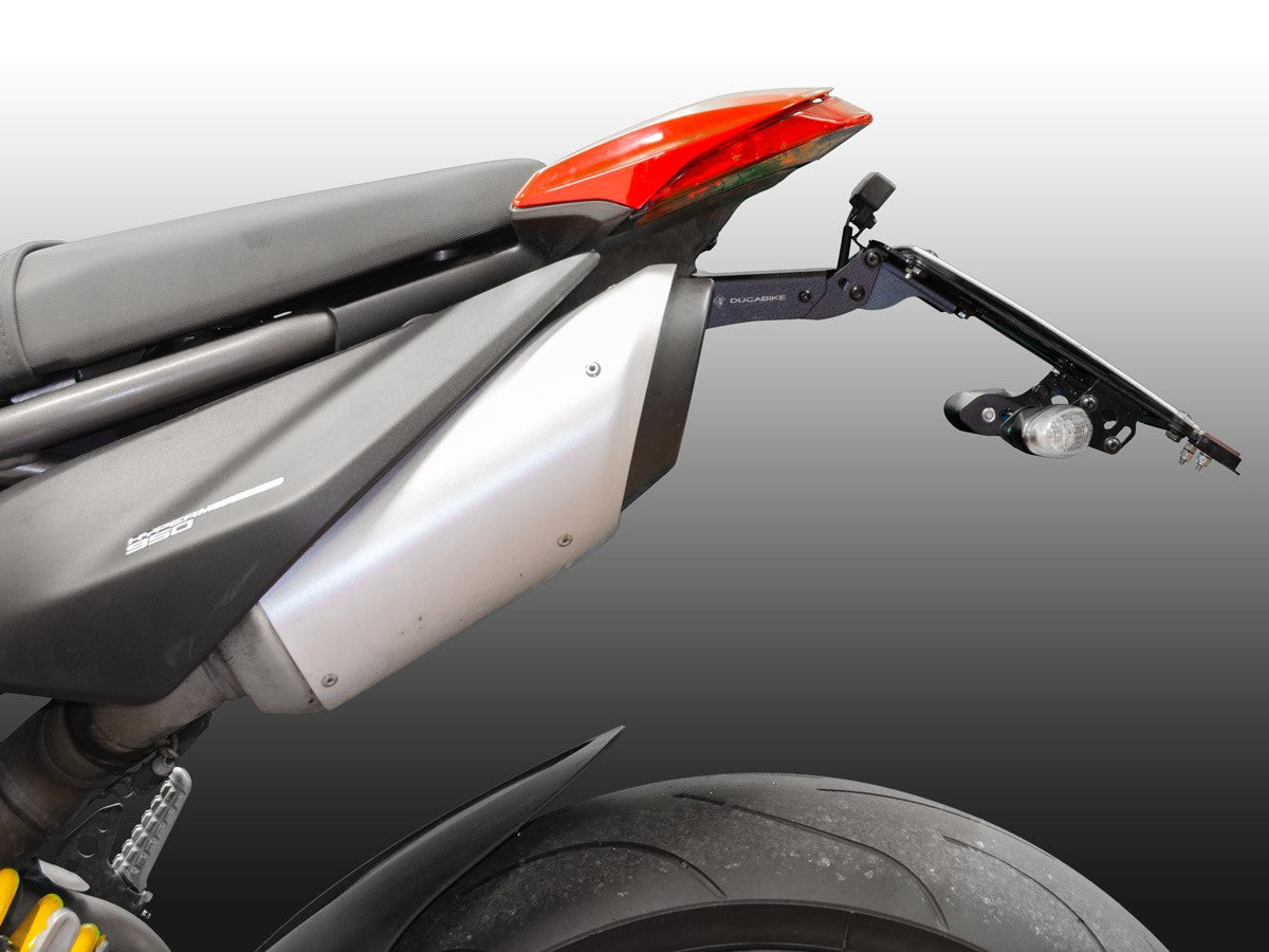 PRT19 - HYM 950 ADJUSTABLE LICENSE PLATE HOLDER