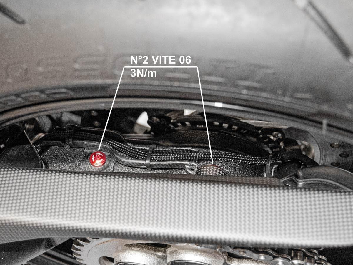 KVT42 - REAR FENDER SCREW KIT