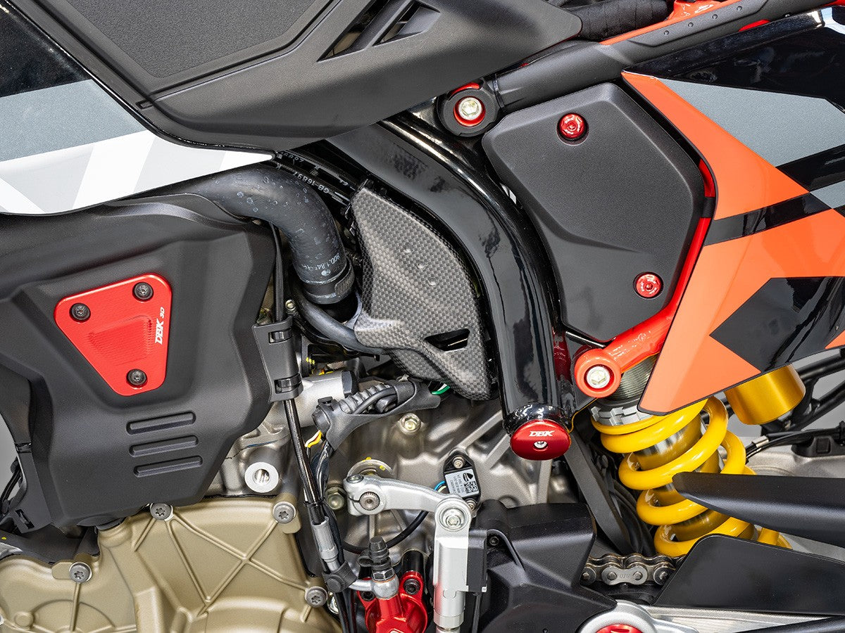 CRB168O - HM 698 MONO MATT CARBON SIDE PANEL