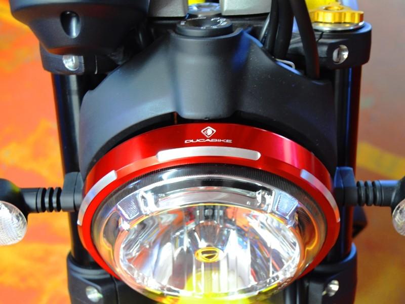 CFSCRA01 - SCRAMBLER BILLET ALUMINIUM HEADLIGHT TRIM